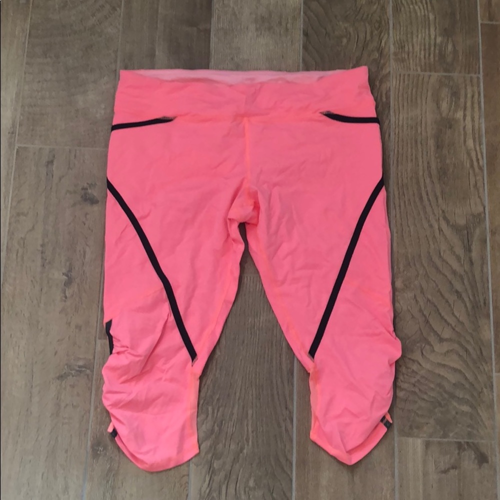 Lululemon coral and black crop pants, size 12